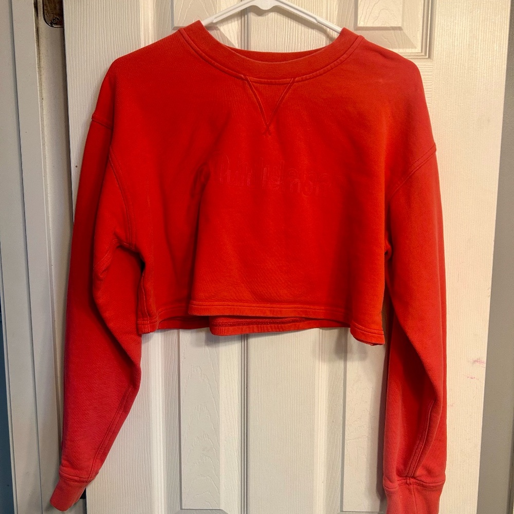 Lululemon red cropped crewneck, limited edition